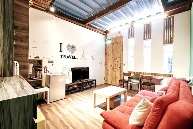 Little Happy Hostel