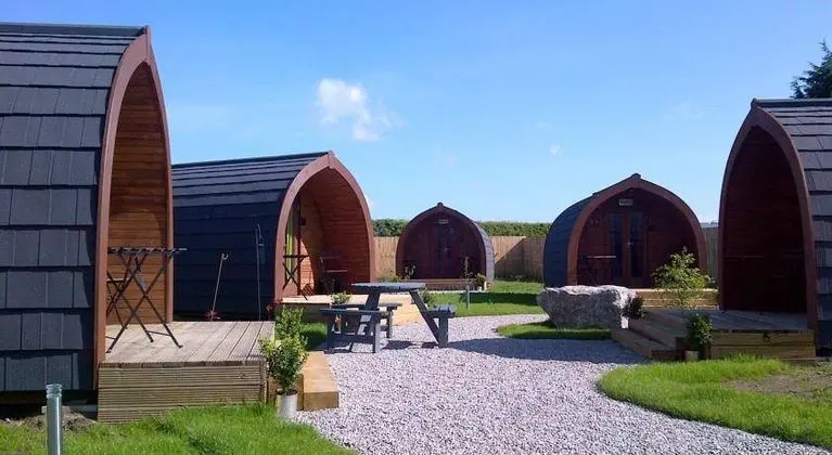 The Little Hide - Grown Up Glamping