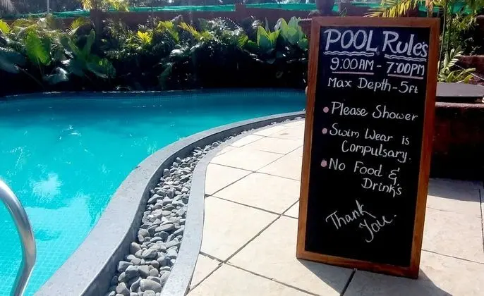 Little India Beach Cottages - Havuz