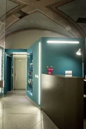 Little Italy Boutique Hostel - Lobi