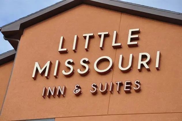 Little Missouri Inn & Suites