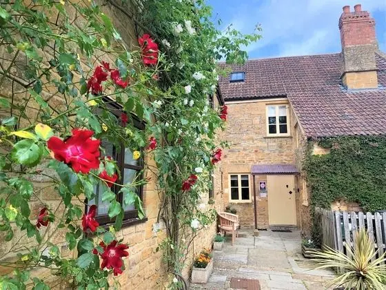 Little Norton Mill - Lobi