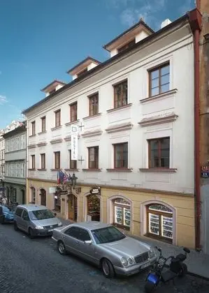 Little Quarter Hostel and Hotel - Dış Mekan
