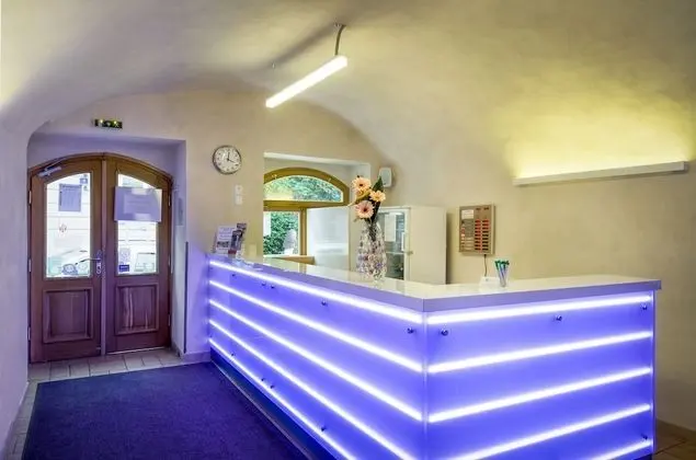 Little Quarter Hostel and Hotel - Lobi