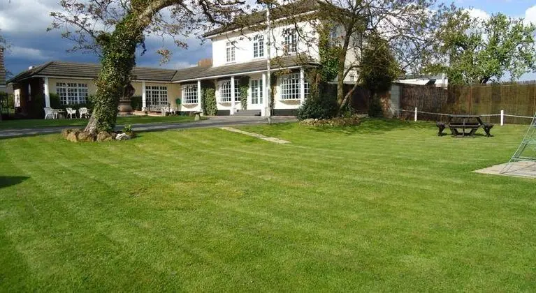 The Littleover Lodge Hotel - Genel