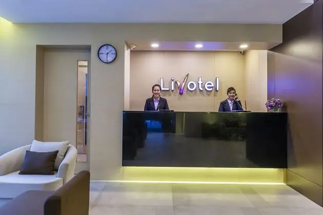 LIVOTEL HOTEL KASET NAWAMIN BANGKOK - Lobi