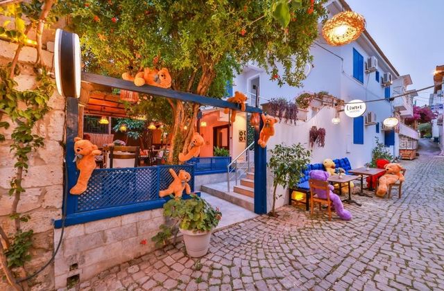 Livan Hotel DeluxeFotoğrafı