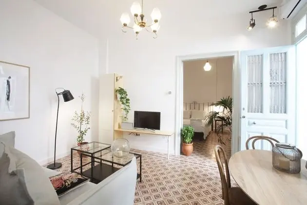 Live in Athens, Thiseio Historic House