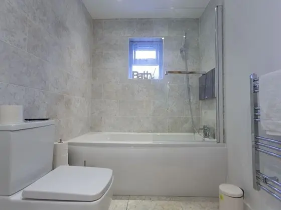 Live in Leeds Greenhill Bungalows - Banyo Tipleri