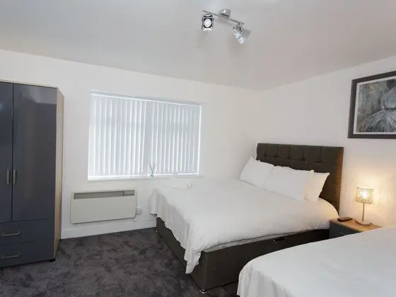 Live in Leeds Greenhill Bungalows - Genel