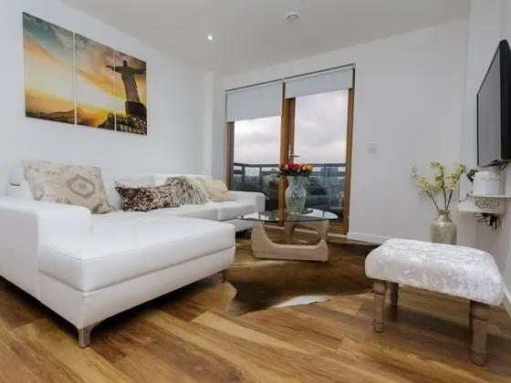 Live in Leeds Sky Penthouse - Öne Çıkan Resim