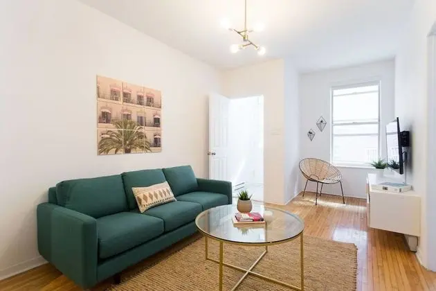 Live Like a Local in Le Plateau