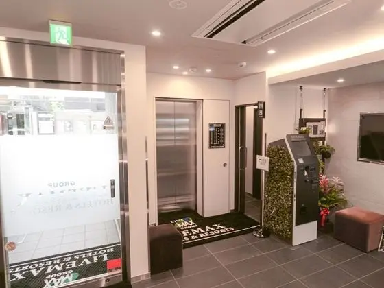 Hotel Live Max Tokyo Kanda Station - Lobi