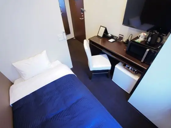 Hotel Live Max Yokohama Motomachi Ekimae - Oda