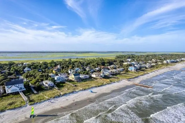 Live Oak by Avantstay Walk to Folly Beach - İç Mekan