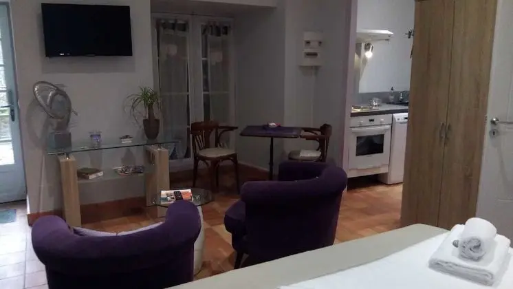 Live In - Öne Çıkan Resim