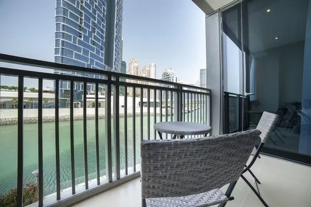 Live by the sea at Dubai Marina 52 42 1BR Unit - Oda