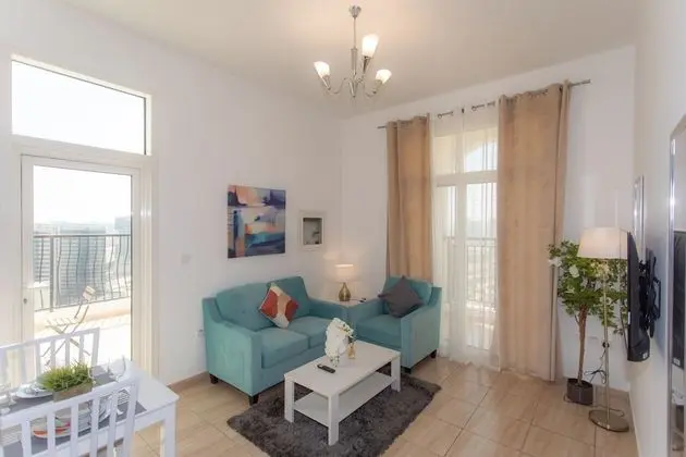 Lively apt near Dubai Sports City - Öne Çıkan Resim