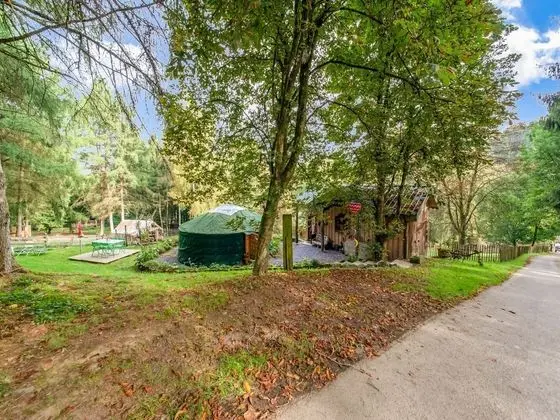 Lively Holiday Home With Garden, Barbecue, Garden Furniture - Dış Mekan