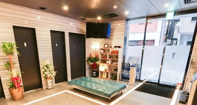 HOTEL LiVEMAX FUKUOKA TENJIN - Lobi