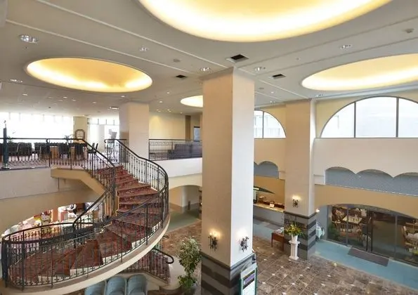HOTEL LiVEMAX Nagasaki Airport - Lobi