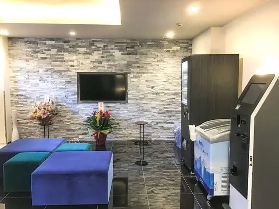 HOTEL LiVEMAX OKAYAMA - Lobi