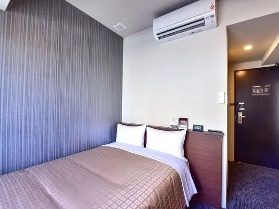 HOTEL LiVEMAX Shin Yokohama - Oda