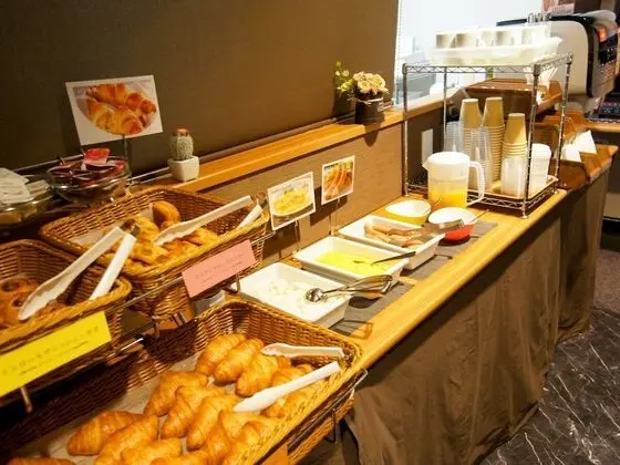 Hotel LiVEMAX Umeda Nakatsu - Kahvaltı