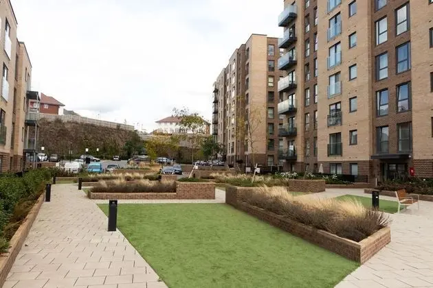 Livestay - 1bed Apt Private Building Free Parking - Dış Mekan