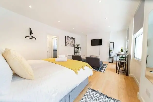 Livestay - Hidden Covent Garden Gem