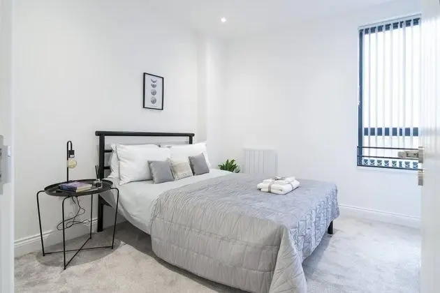 Livestay - Luxury 2bed Apartment With Free Parking - Oda
