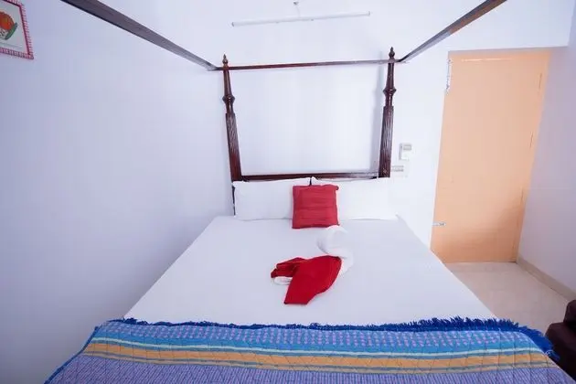 Livgrand Clifton Inn Resort, Yercaud - Residenza - Oda Düzeni