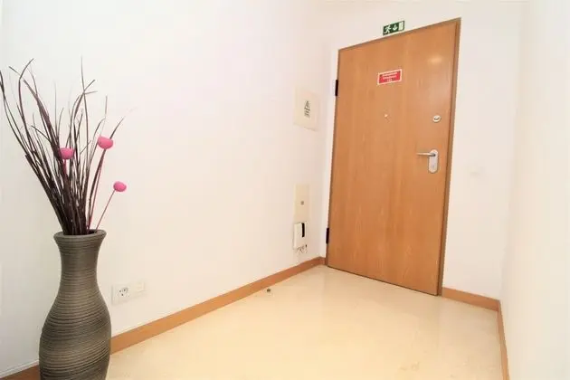 Living Apartment With Private Pool, Jacuzzi and Gym - Lobi