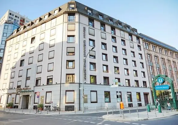 Living Hotel Großer Kurfürst - Dış Mekan