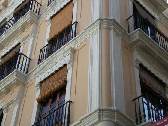 Living Valencia Apartments-Edificio Merced