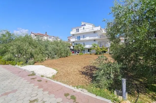 Ljuba - Nice Garden - A4 - Dış Mekan