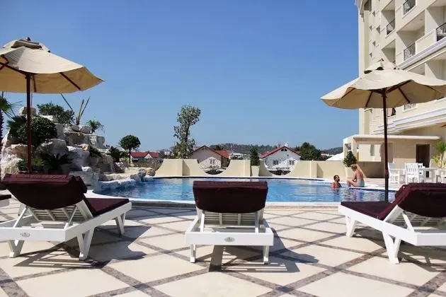 LK Crystal Place - Dış Mekan