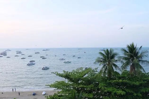 LK The Empress Pattaya - Plaj