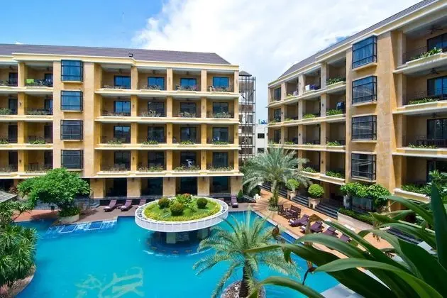 LK Mantra Pura Resort - Havuz