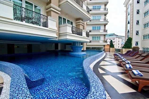 LK Miracle Suite - Havuz