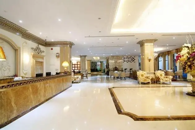LK Miracle Suite - Lobi