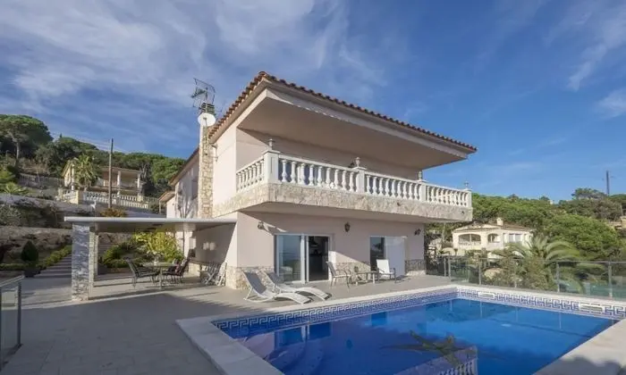 Villa in Lloret de Mar - 104817 by MO Rentals - Havuz