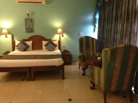 Hotel Lloyd Residency