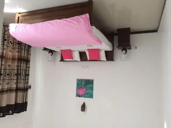 Lo hostel - Oda