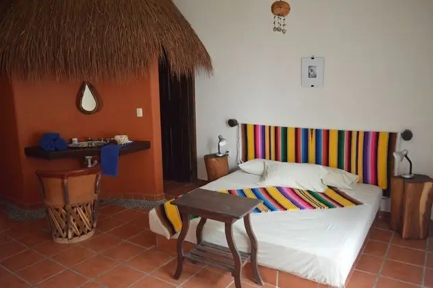 Lo Nuestro Petit Hotel - Oda
