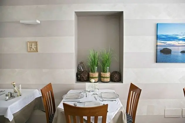 Hotel Lo Squalo - Yerinde Yemek