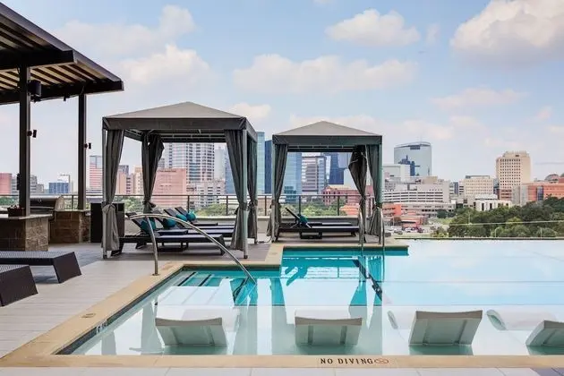 Locale Medical Center - Houston - Havuz
