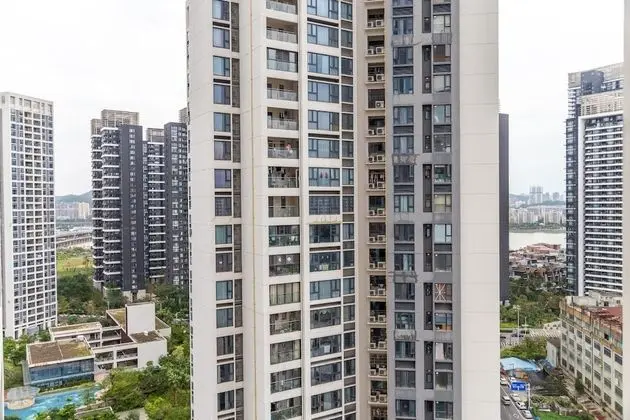 Locals Boutique Apartment Huafa Plaza 33