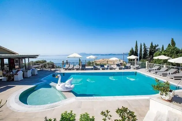 Locanda Barbati Luxury Aparthotel - Havuz