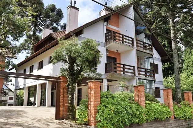 LOCAR-IN GRAMADO- Duplex Lago Negro
